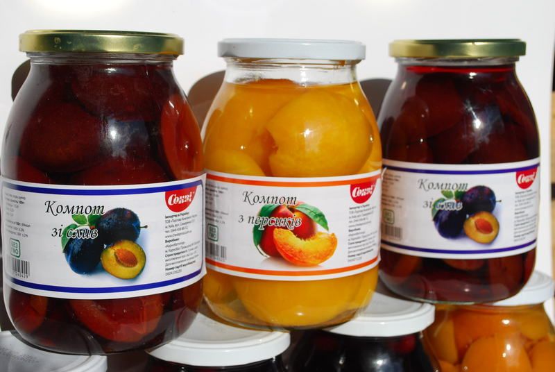 Canned fruit sa syrup