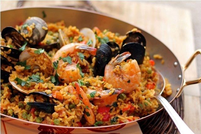 47. Paella na may seafood, Espanya