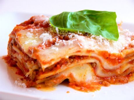 23. Lasagna, Italya